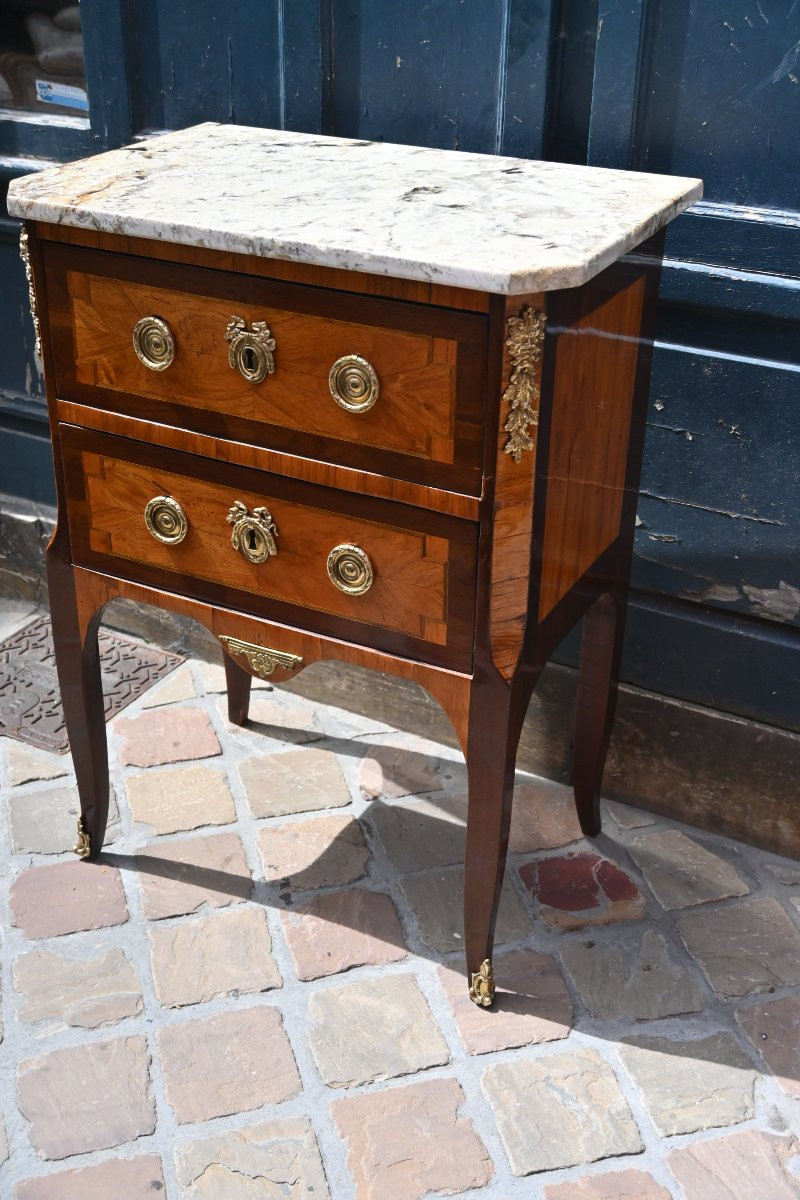 Petite commode d époque Louis XVI estampillée de Bury -photo-6
