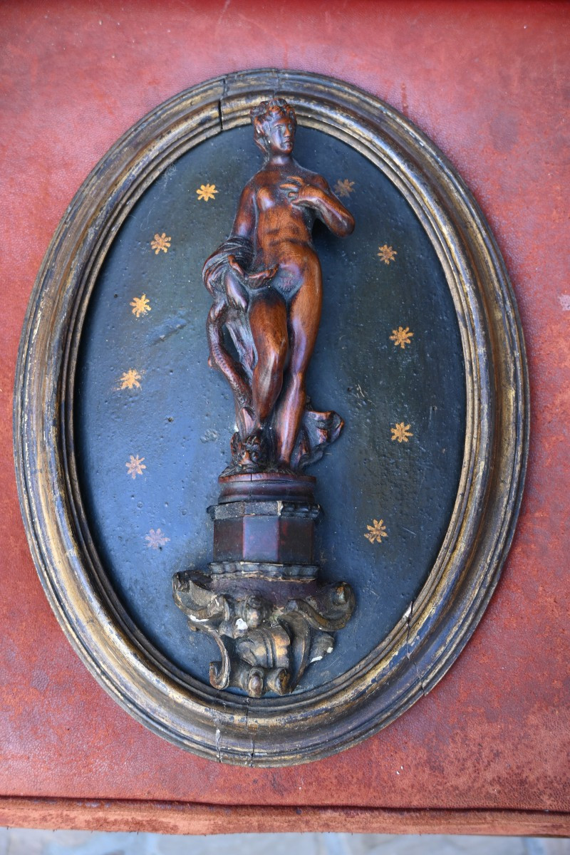 Venus In Carved Boxwood From The 18th Century