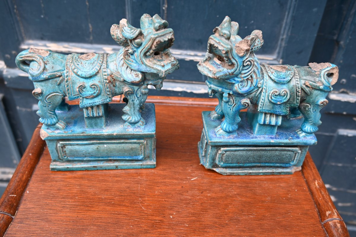 Pair Of Fô Dogs, In Glazed Stoneware, Ming Period -photo-3