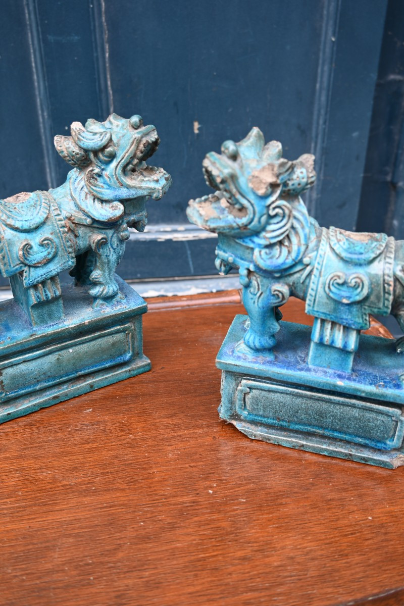 Pair Of Fô Dogs, In Glazed Stoneware, Ming Period 