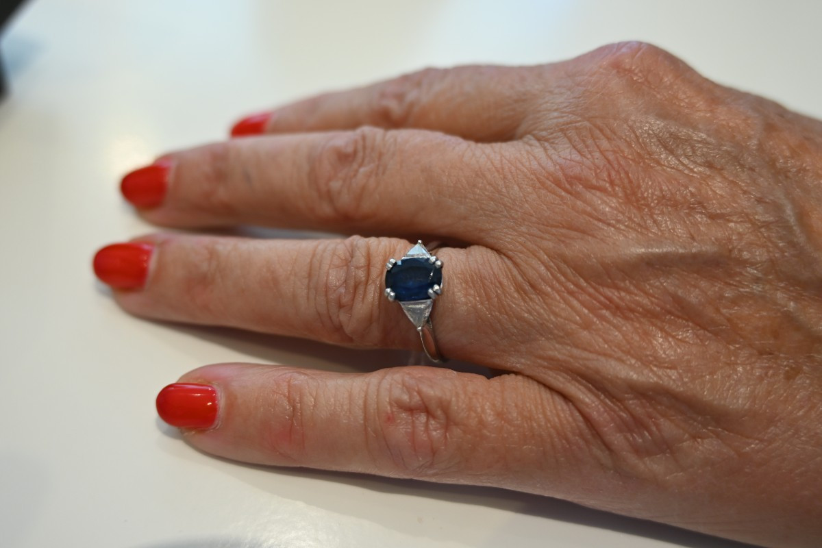 Sapphire And Diamond Ring In White Gold