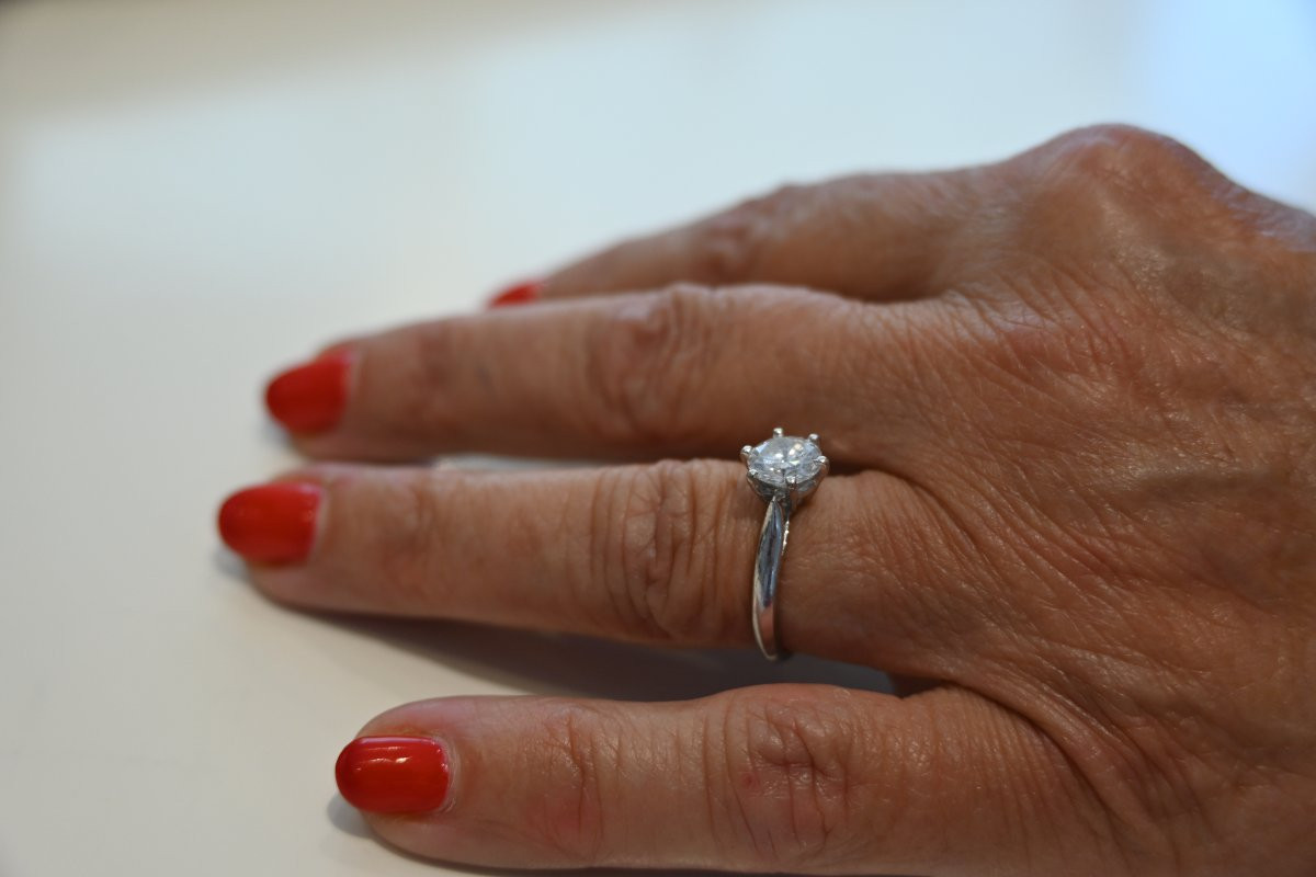 Beautiful 2 Ct Diamond, Modern Cut-photo-2