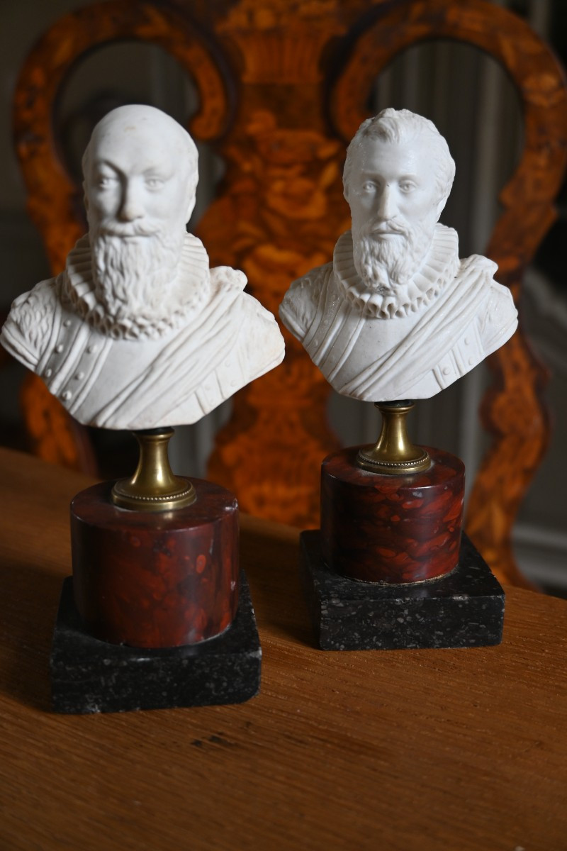 Paire de bustes d Henri IV et Sully en terre de Lorraine fin XVIII