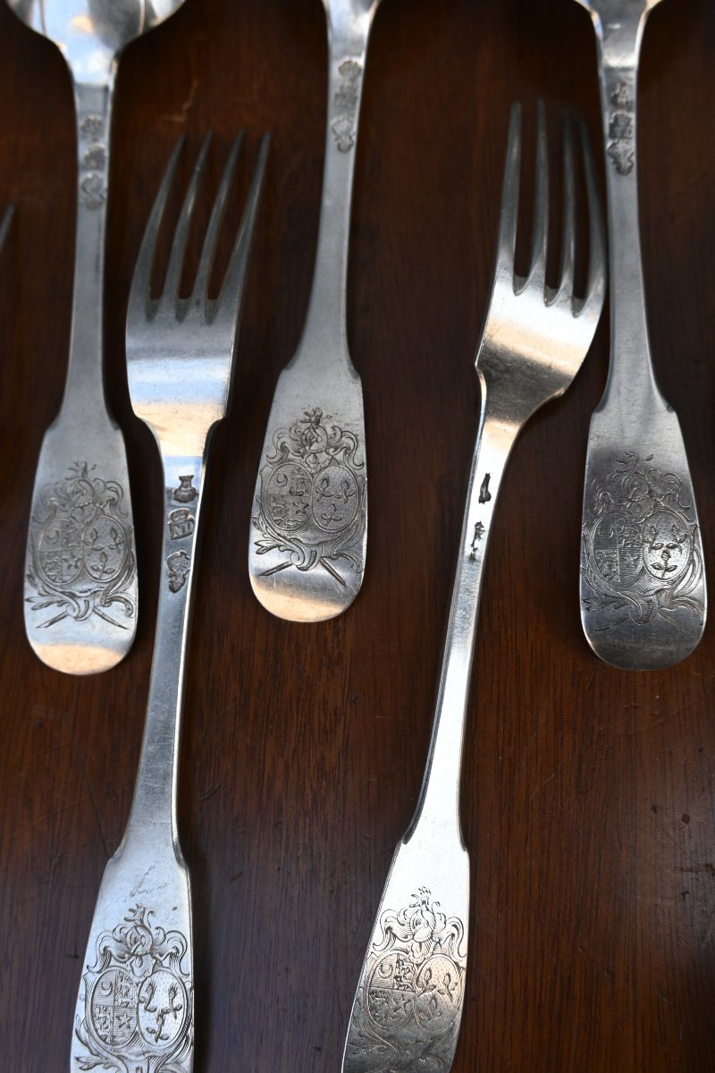 Suite Of 6 18th Century Coat Of Arms Cutlery -photo-1