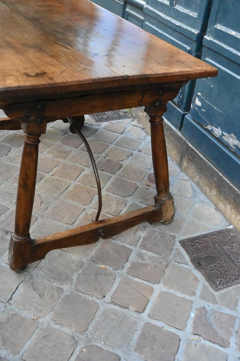 Table espagnole en noyer fin XVII début XVIII-photo-4