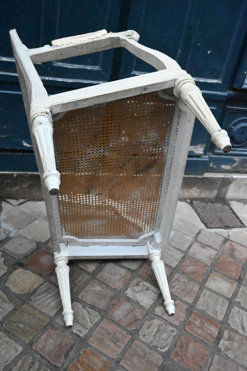   Petit canapé canné laqué gris perle Louis XVI-photo-8