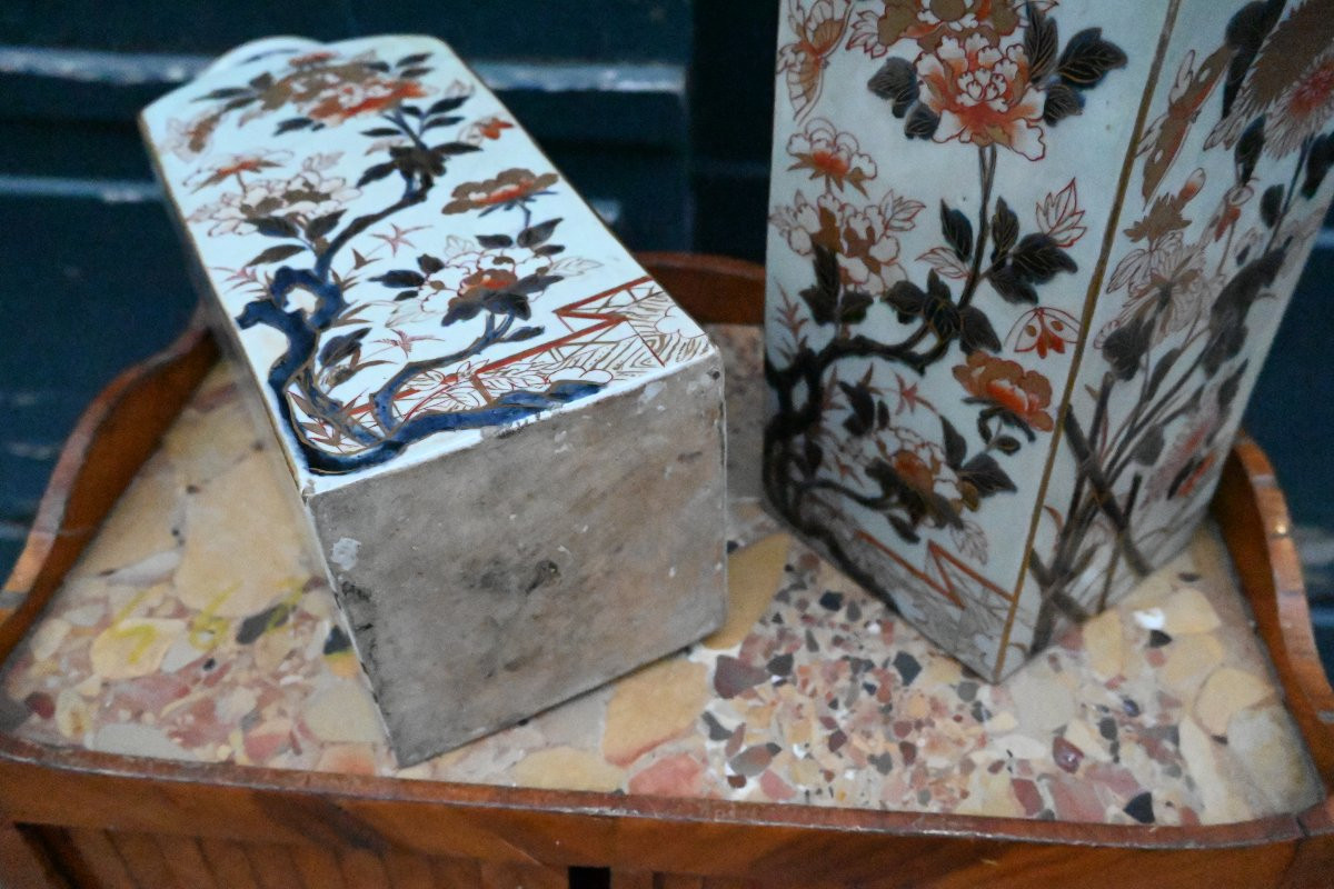 Deux grands vases Imari de forme quadrangulaire XVIII-photo-4