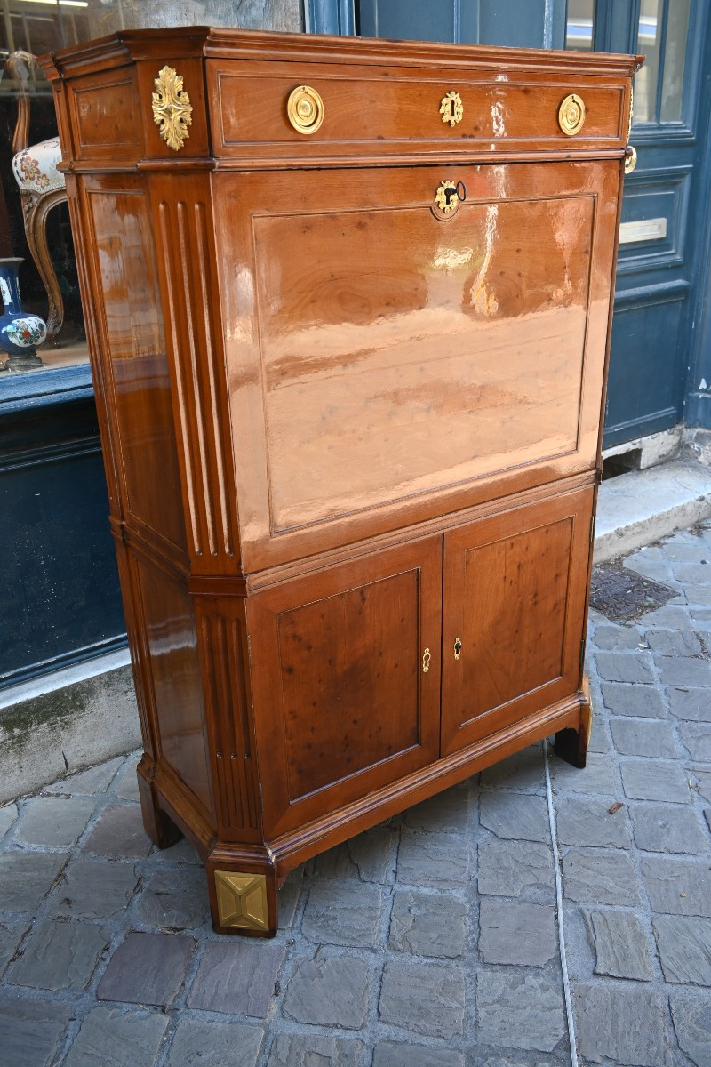 Beautiful Louis XVI Stamped Blond Mahogany Secretary