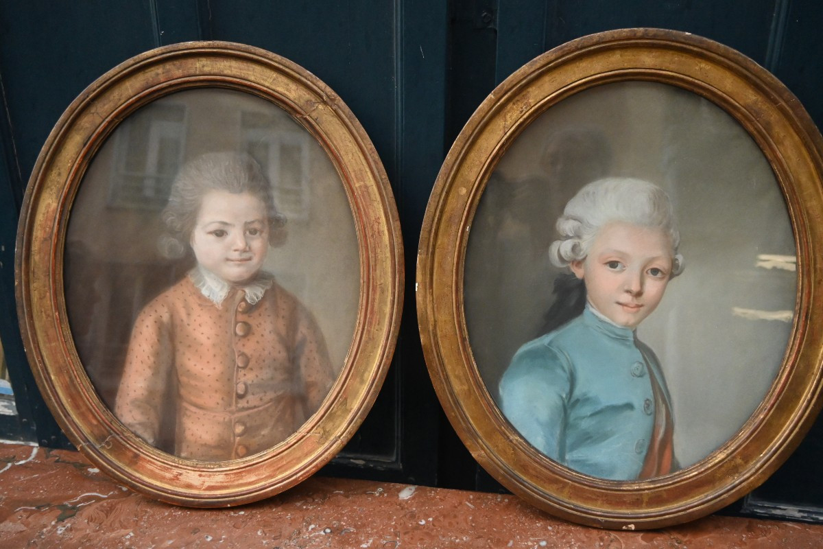 Paire de portraits d enfants au pastel fin XVIII