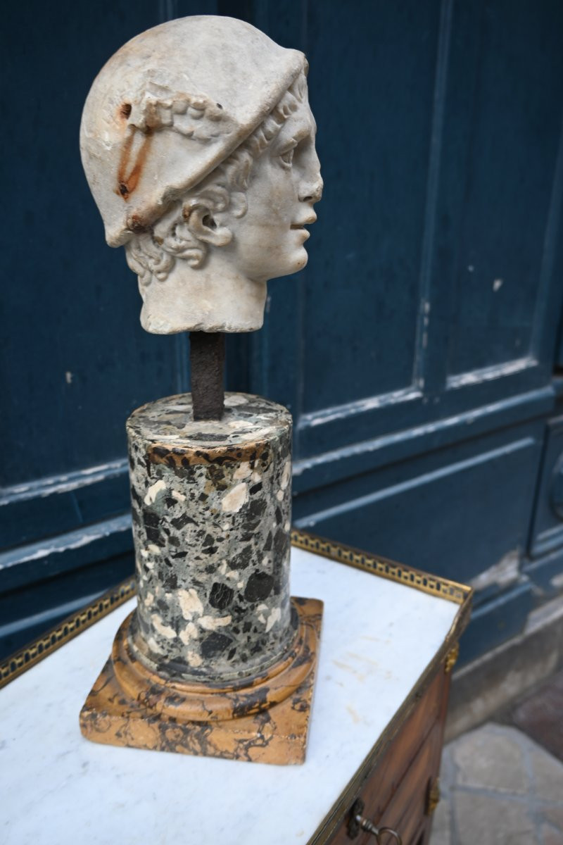 Tête de mercure ailé en marbre dans le gout de l Art Romain du III siècle-photo-4
