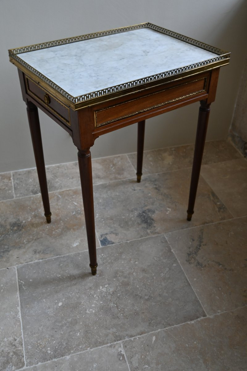 Table volante de salon d époque Louis XVI , estampillée de Stockel -photo-1