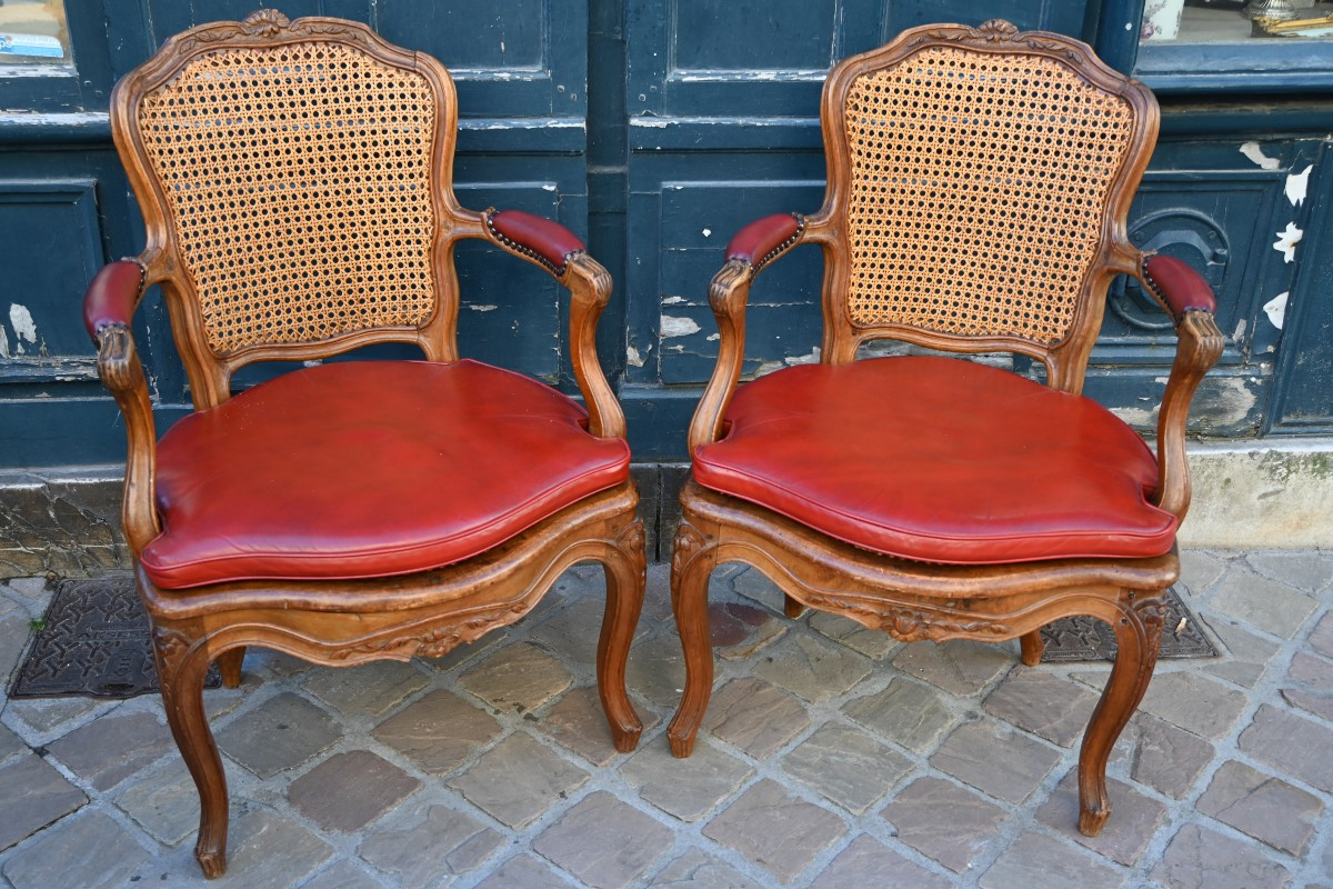 Paire de cabriolets  bois naturel ,Louis XV canné , du XVIII 