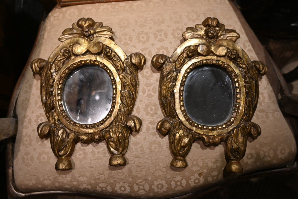 Paire de petits miroirs en bois sculpté et doré Provence XVIII-photo-2