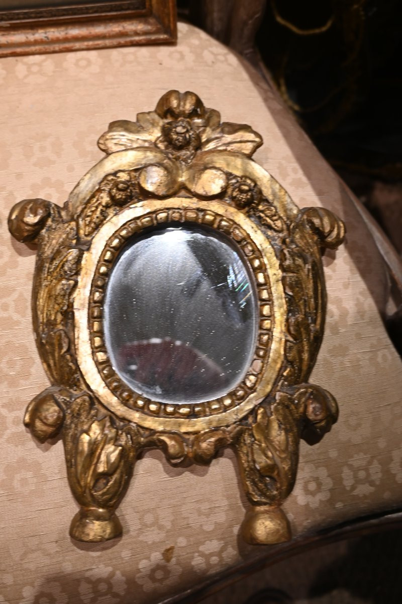 Paire de petits miroirs en bois sculpté et doré Provence XVIII-photo-4