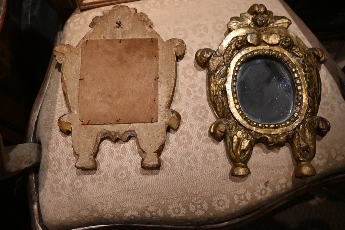 Paire de petits miroirs en bois sculpté et doré Provence XVIII-photo-3