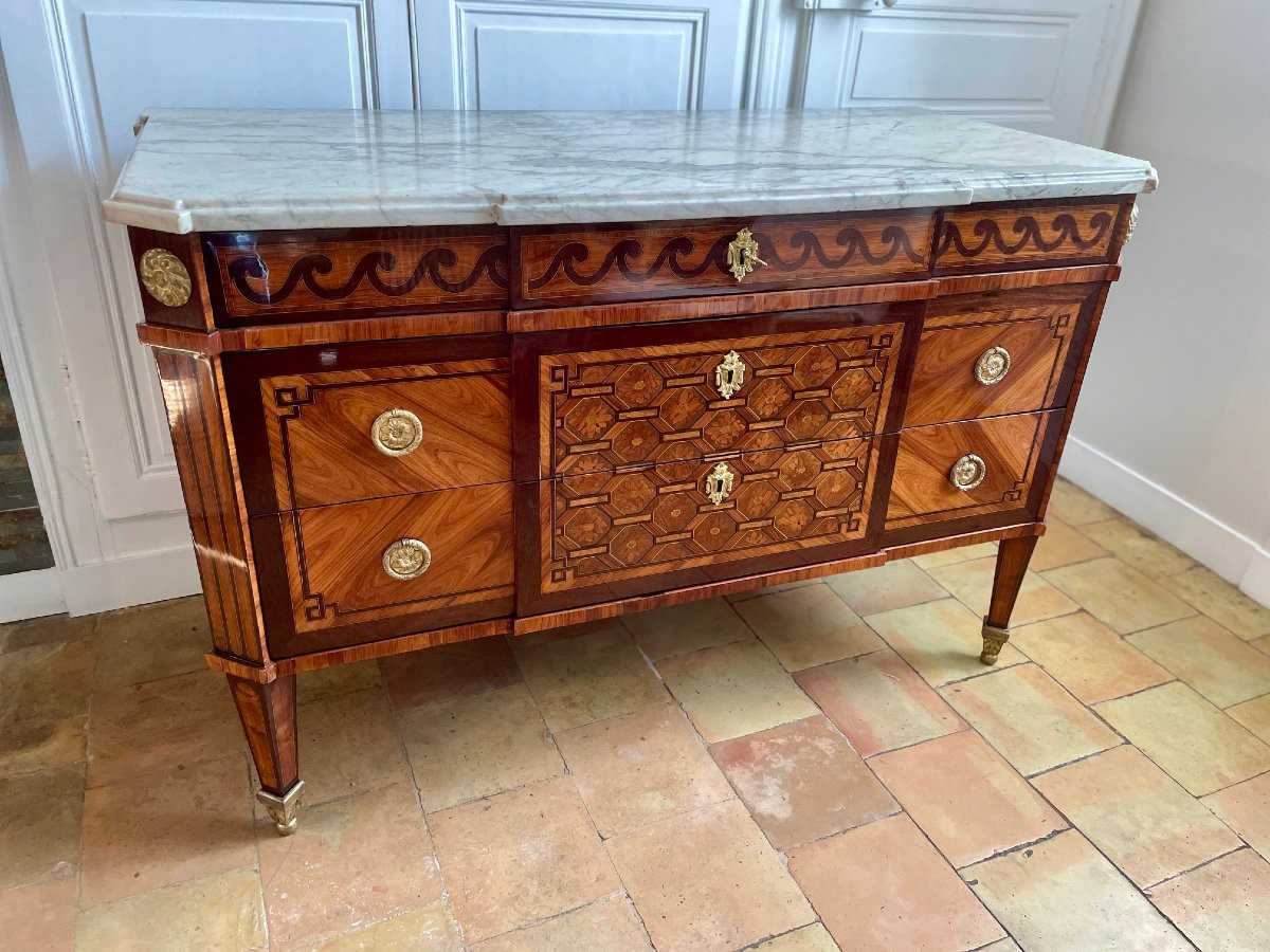 Rare Louis XVI Period Commode Stamped By Leleu-photo-2