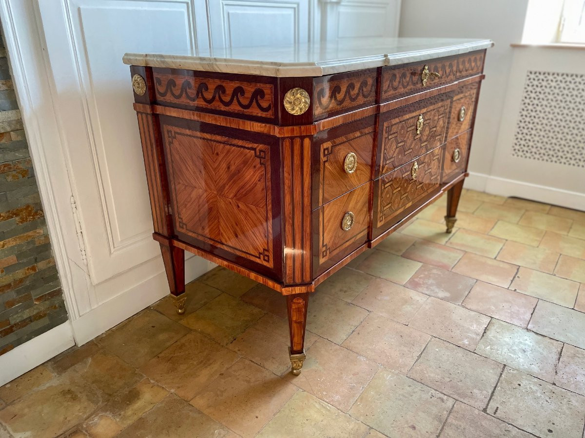 Rare Louis XVI Period Commode Stamped By Leleu-photo-3