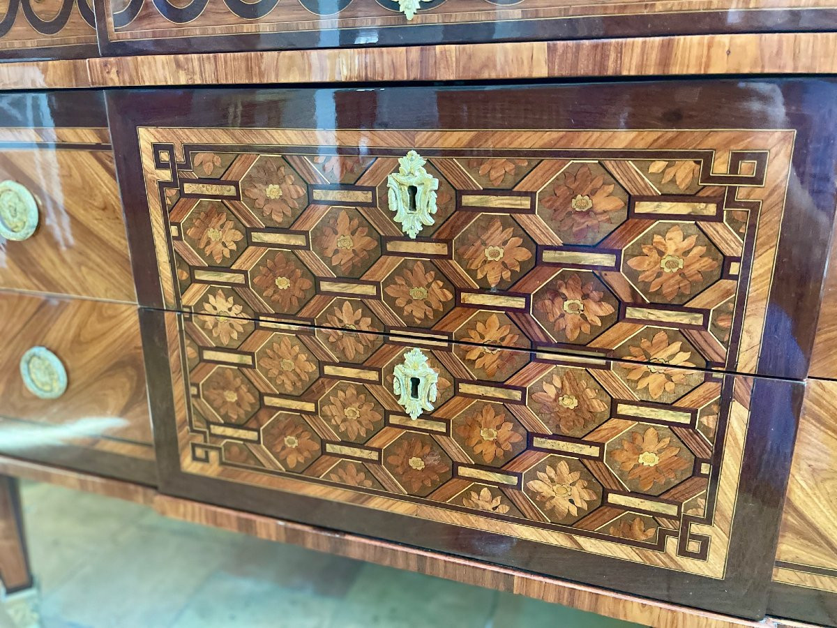 Rare Louis XVI Period Commode Stamped By Leleu-photo-4