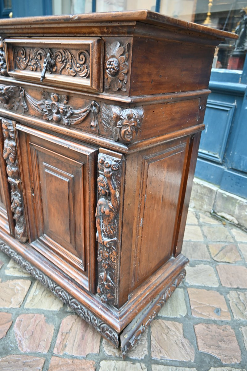 Italian Credenza In Solid Walnut From The Early 17th Century-photo-4