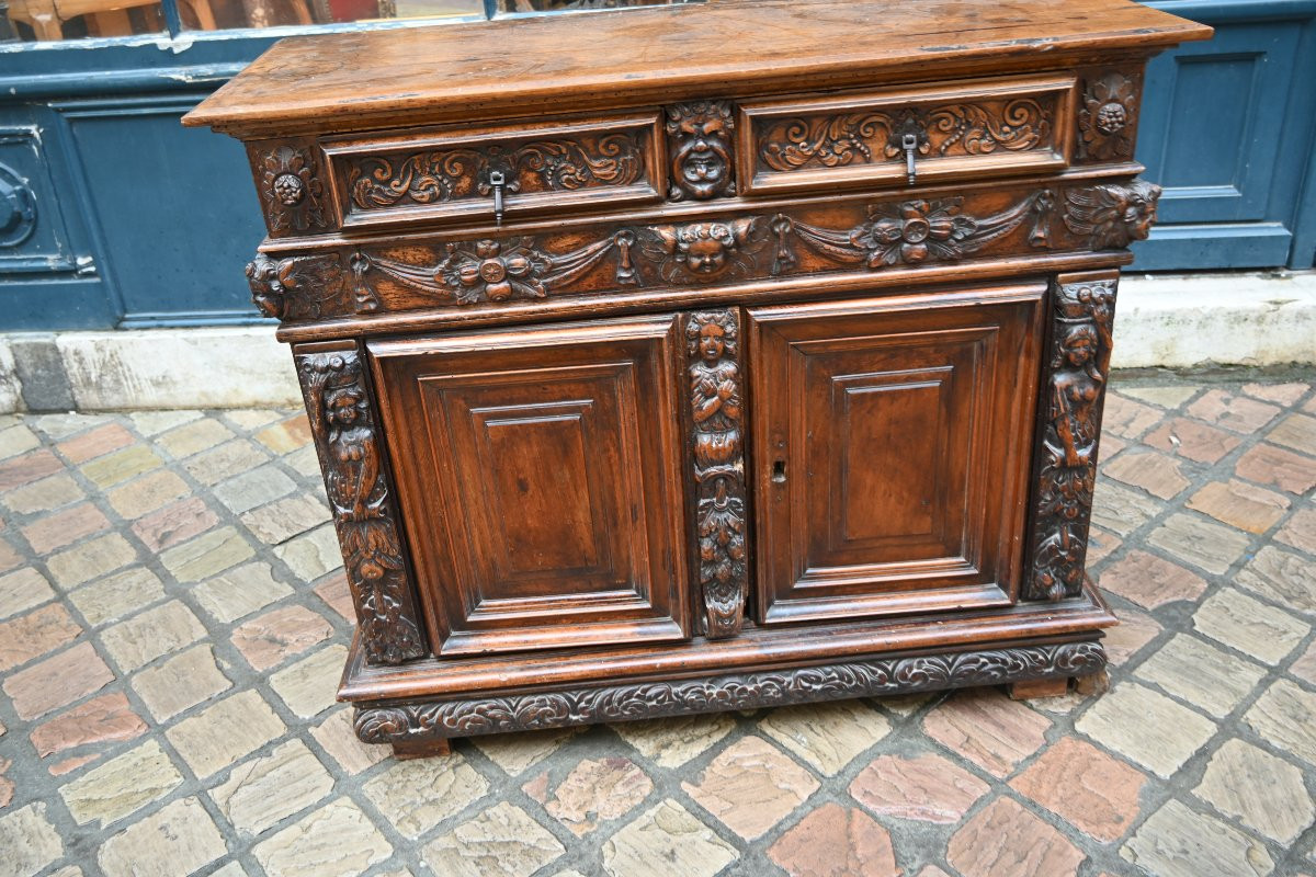 Italian Credenza In Solid Walnut From The Early 17th Century-photo-5