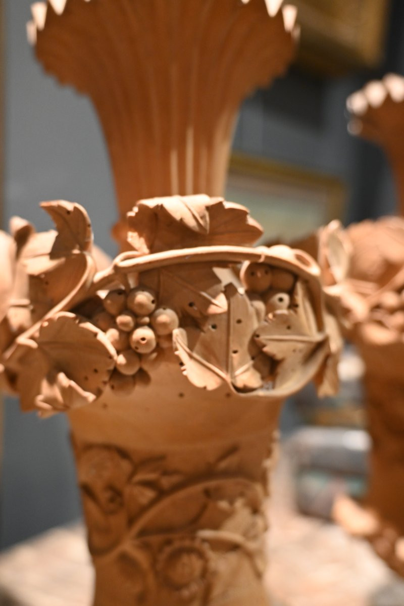 Pair Of Finely Carved Wooden Vases, 19th Century-photo-3