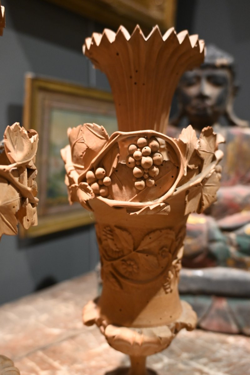 Pair Of Finely Carved Wooden Vases, 19th Century-photo-4