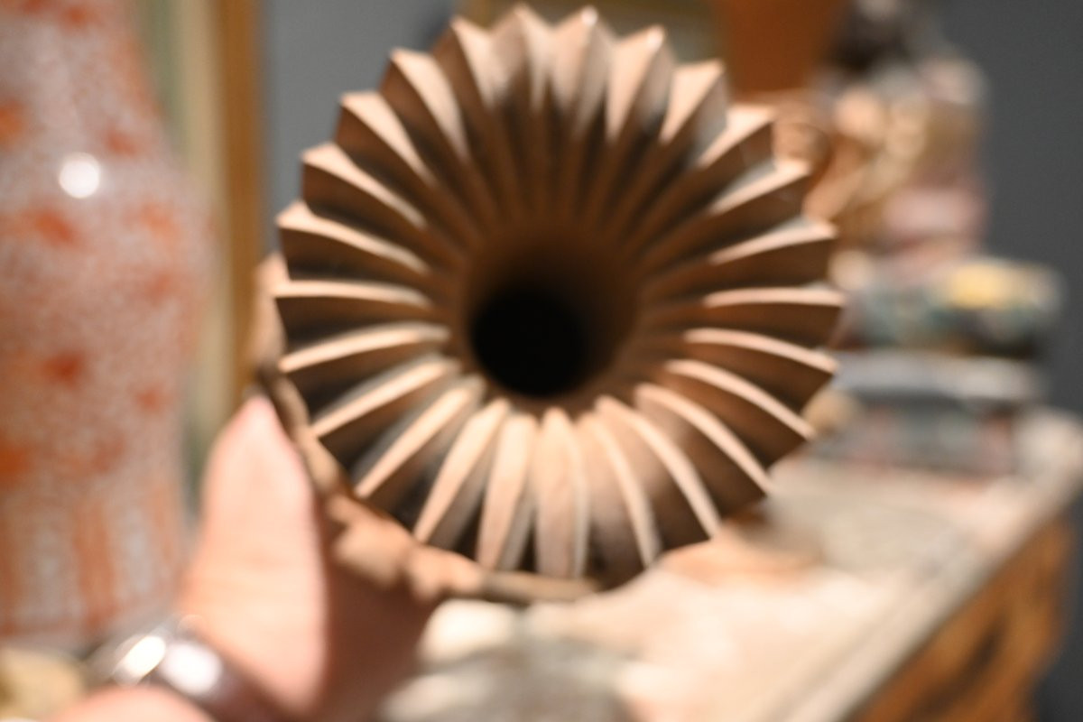 Pair Of Finely Carved Wooden Vases, 19th Century-photo-3