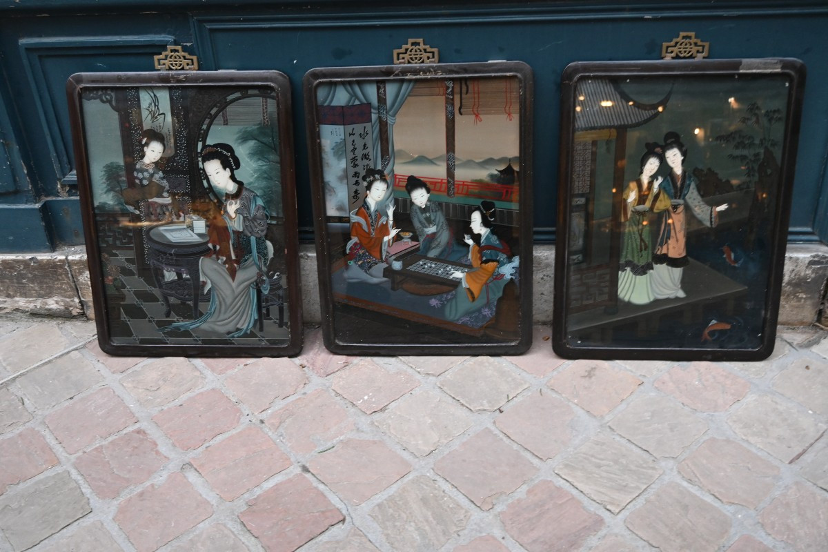 Suite de trois verres églomisés à décor de  courtisanes  Chine-photo-8