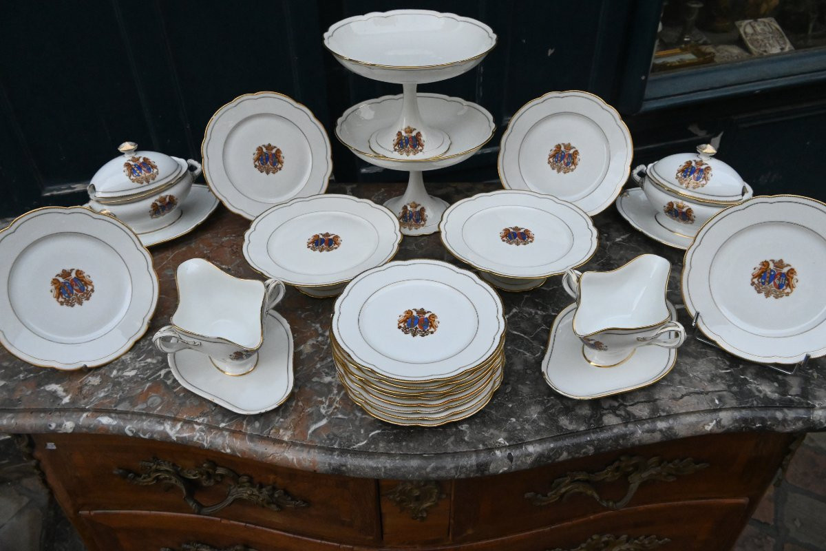 19th Century Elaine Pork Dinner Service With Coat Of Arms-photo-6