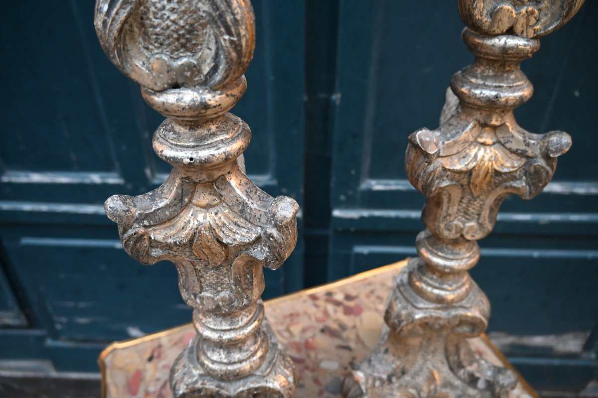 Paire de bougeoirs en bois doré du XVIII-photo-2