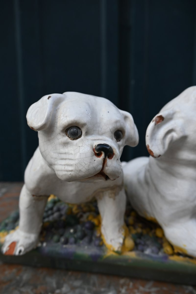 Bavent , sculpture en faience de trois chiots bouledogue XIX-photo-4