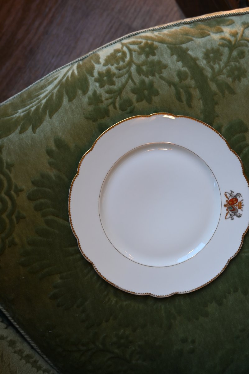 Set Of 10 Paris Porcelain Plates Bearing Coats Of Arms, 19th Century-photo-4