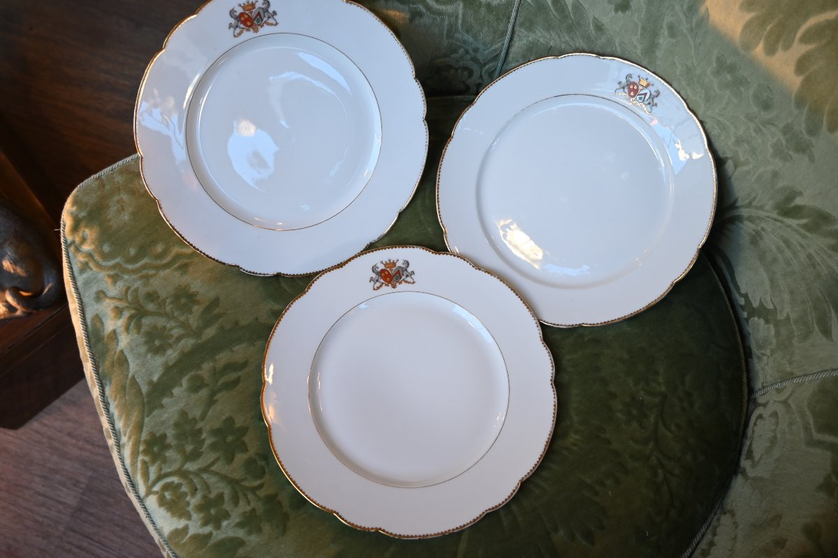 Set Of 10 Paris Porcelain Plates Bearing Coats Of Arms, 19th Century-photo-1