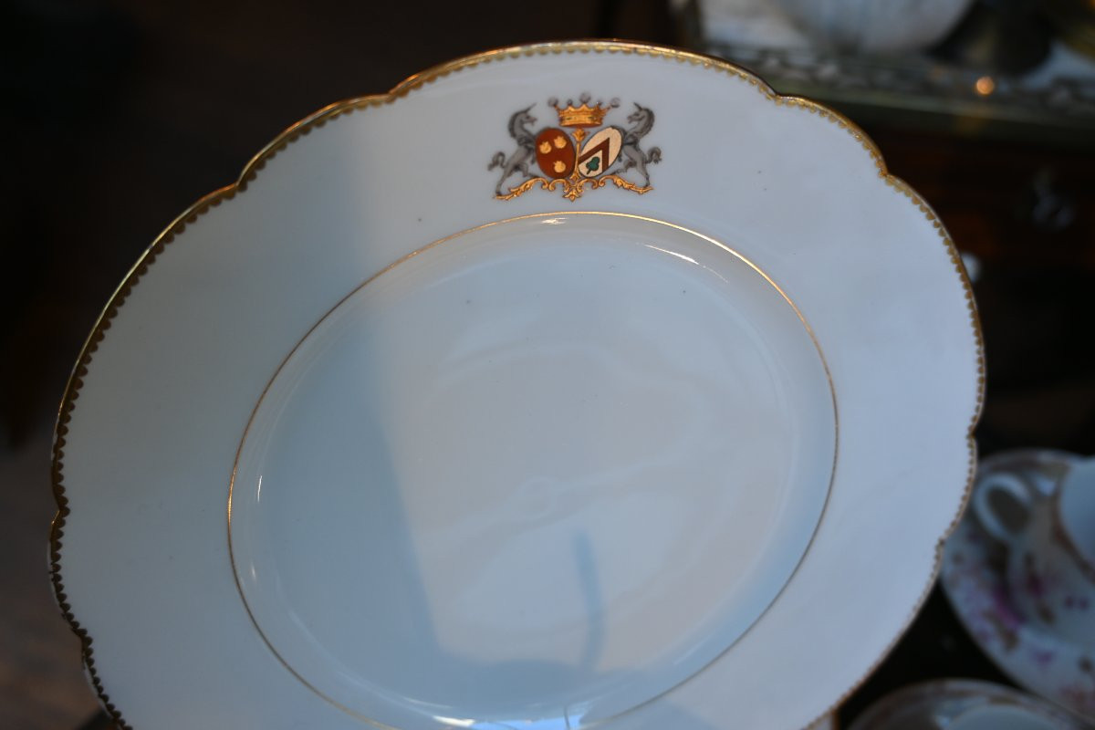 Set Of 10 Paris Porcelain Plates Bearing Coats Of Arms, 19th Century-photo-5