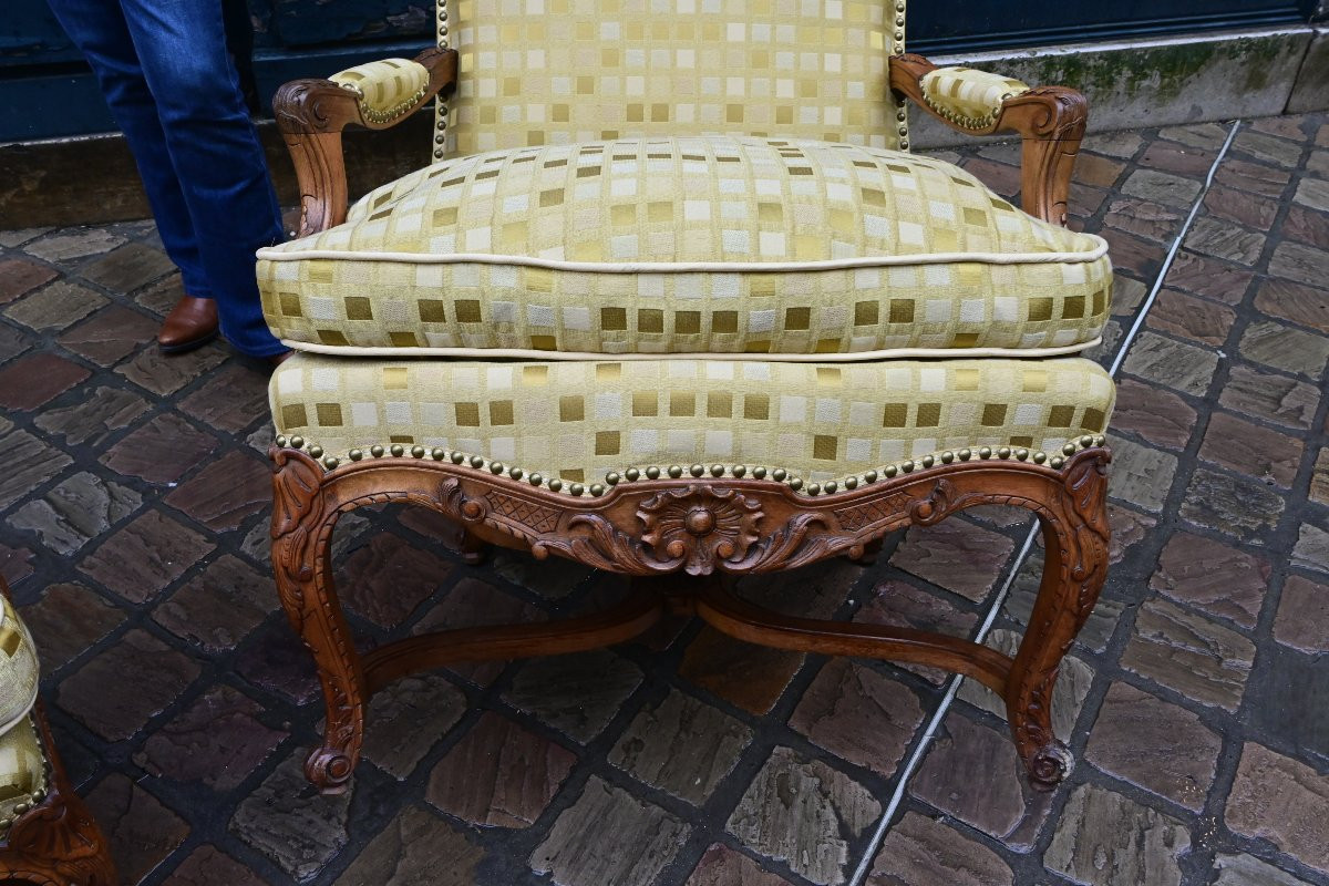 Paire de grands fauteuils à dossier plat de style Regence-photo-2