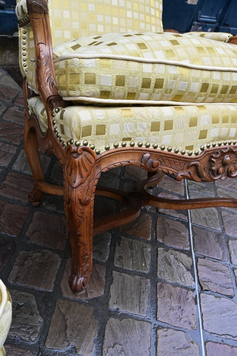 Paire de grands fauteuils à dossier plat de style Regence-photo-3