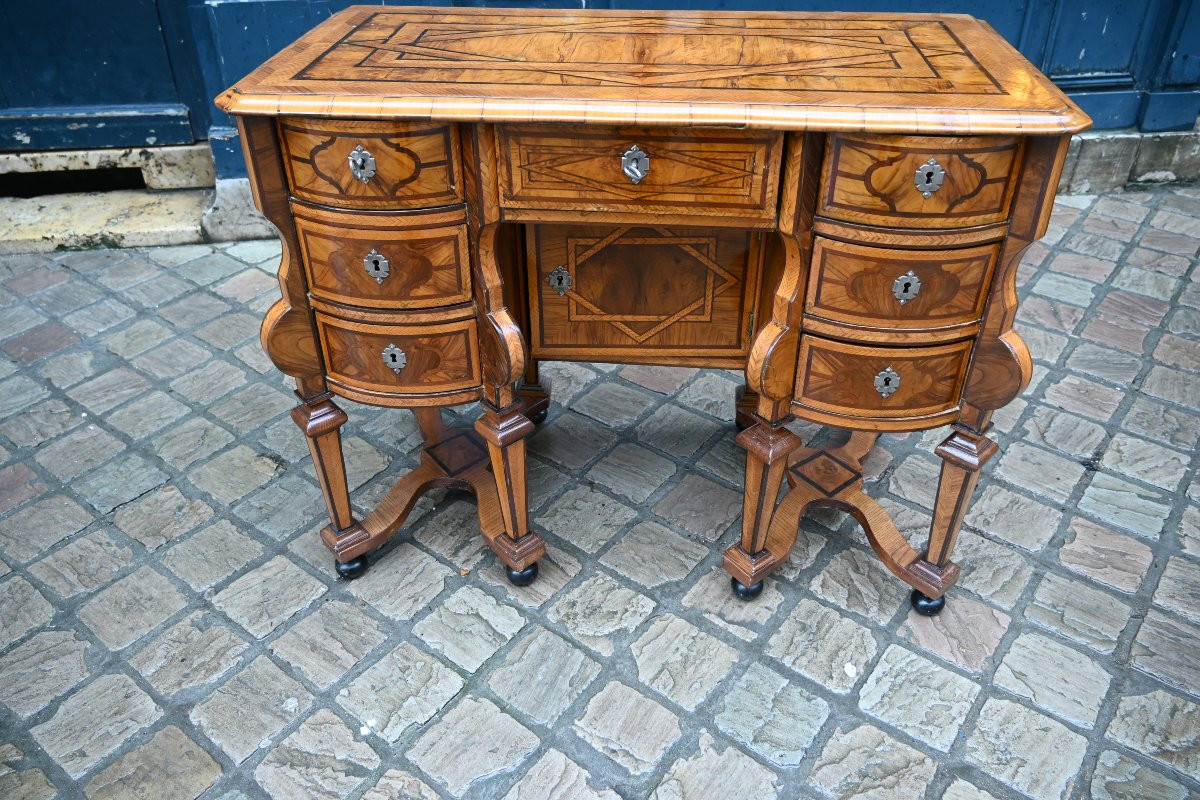 Louis XIV Period Veneered Mazarin Desk -photo-6
