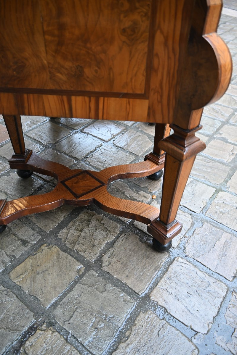 Louis XIV Period Veneered Mazarin Desk -photo-7