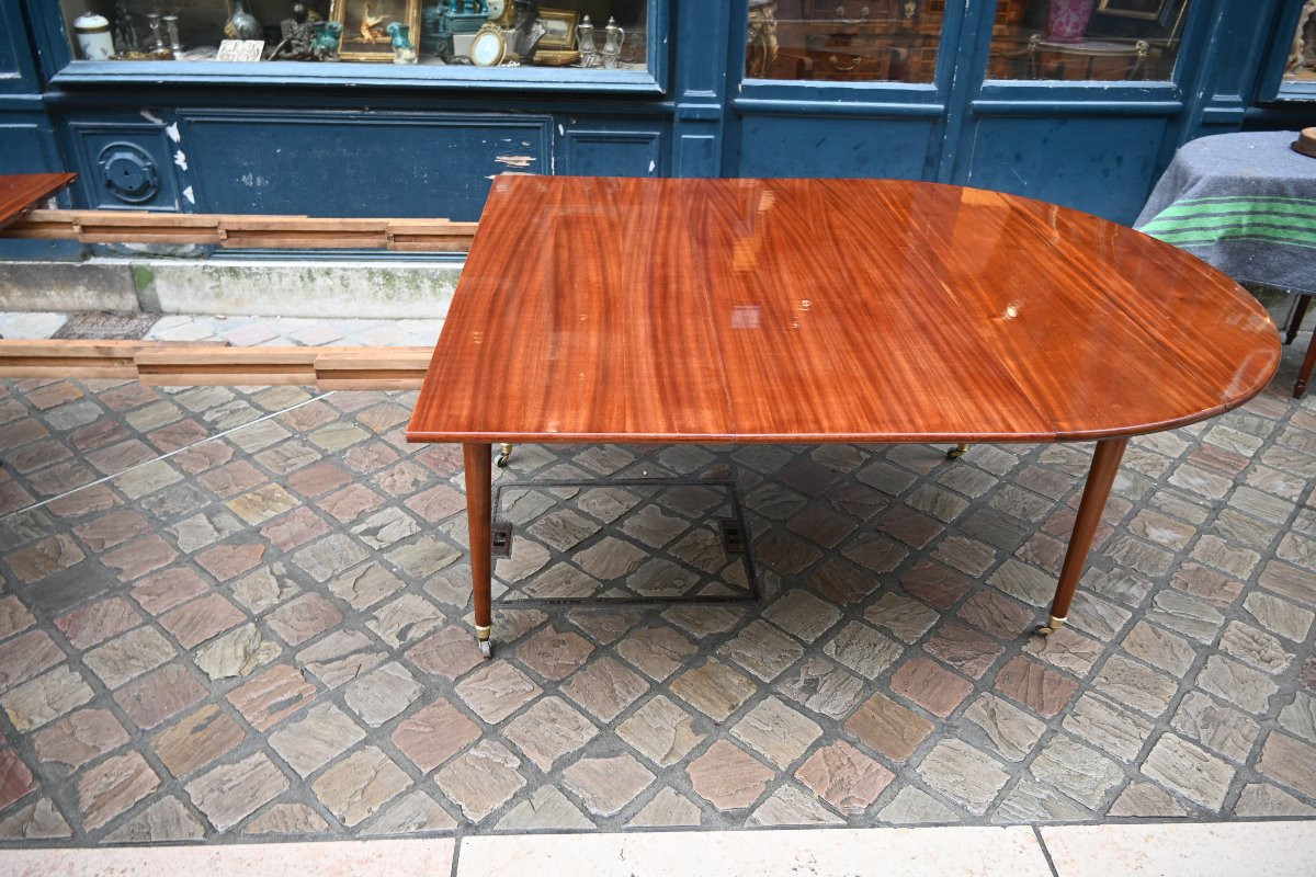 Large Period Dining Room Set In Late 18th-century Mahogany.-photo-3