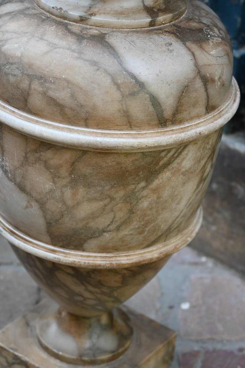 Baluster-shaped Vase In Veined Brown Marble, 18th-century Style, Urn-shaped Work-photo-4