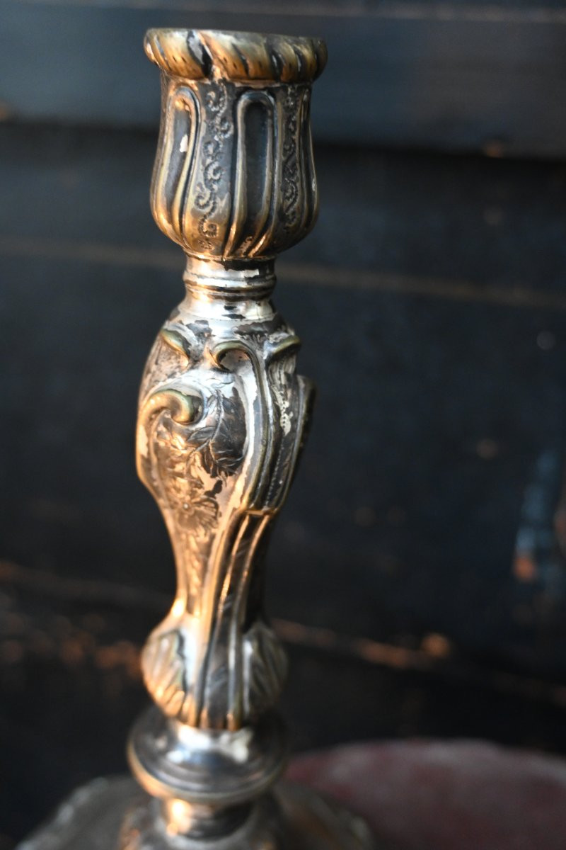 Paire de bougeoirs en metal plaqué XVIII-photo-2