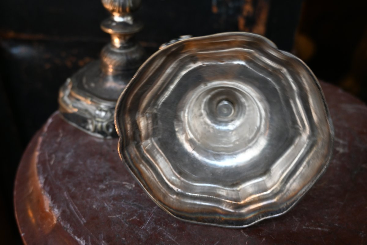 Paire de bougeoirs en metal plaqué XVIII-photo-3