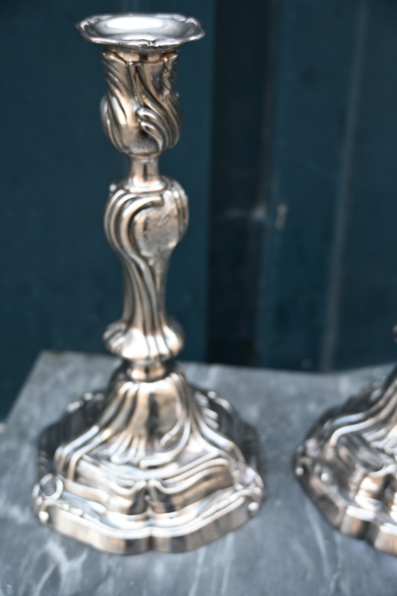 Beautiful Pair Of Louis XV Period Shell Candlesticks From The 18th Century.-photo-2