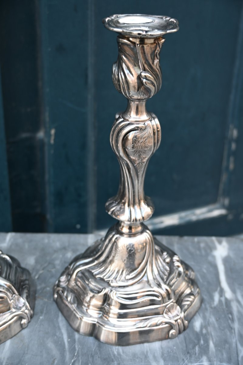 Beautiful Pair Of Louis XV Period Shell Candlesticks From The 18th Century.-photo-3