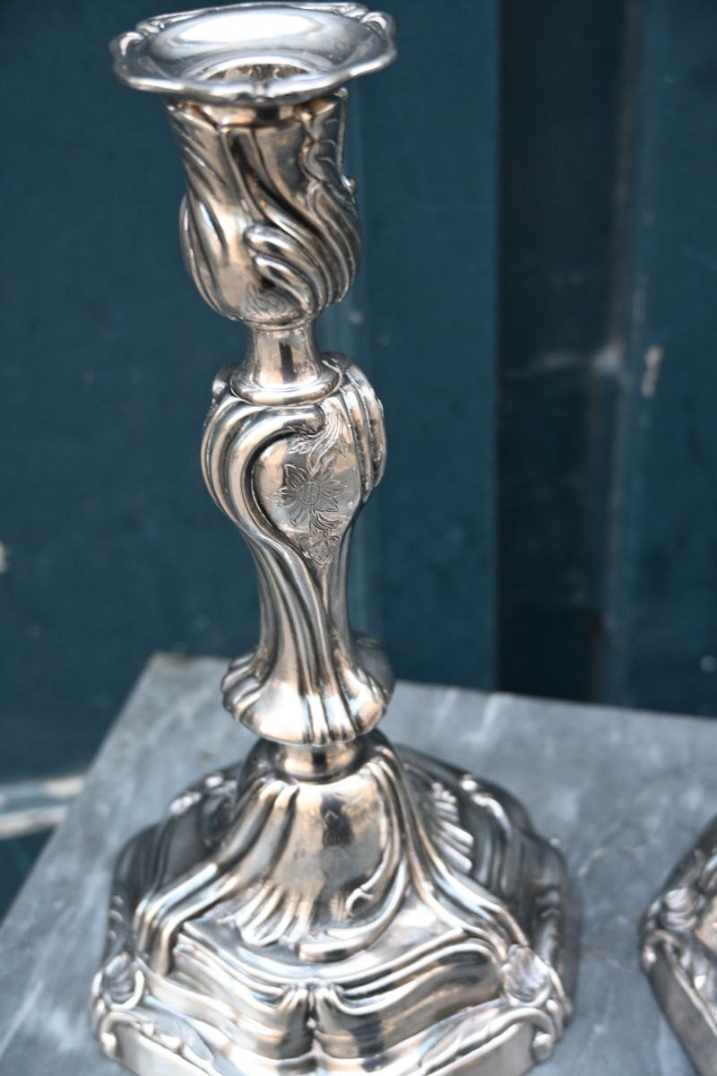 Beautiful Pair Of Louis XV Period Shell Candlesticks From The 18th Century.-photo-3