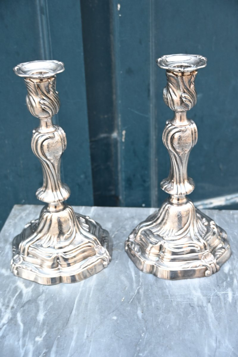 Beautiful Pair Of Louis XV Period Shell Candlesticks From The 18th Century.-photo-4