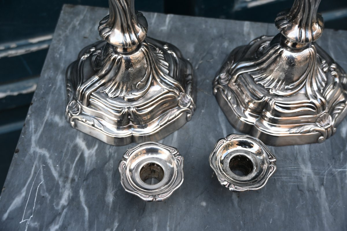 Beautiful Pair Of Louis XV Period Shell Candlesticks From The 18th Century.-photo-5