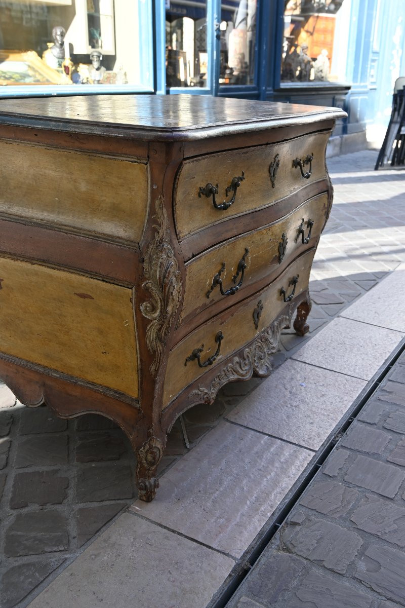 Beautiful Louis XV, Provence XVIII Period Painted Commode En Tombeau.-photo-7