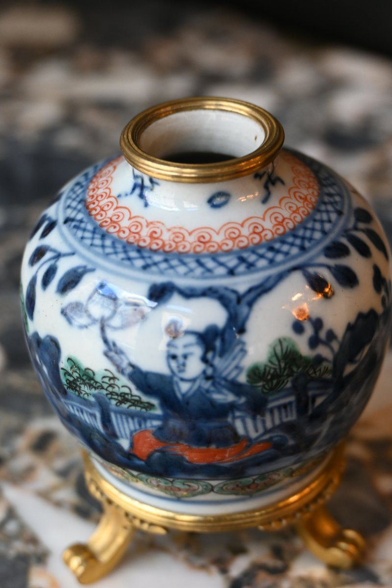 Chine XIX , vase globulaire  goût Wucai  et monture bronze Henri Dasson-photo-7