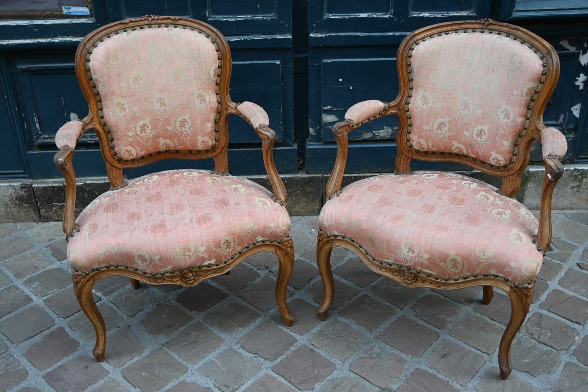 Paire de cabriolets d époque Louis XV du XVIII